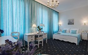 Gostiny Dvor Hotel